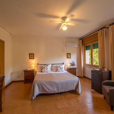 Hotel La Feluca Portoferraio Eksteriør bilde