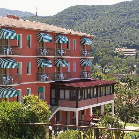 Hotel La Feluca Portoferraio Eksteriør bilde