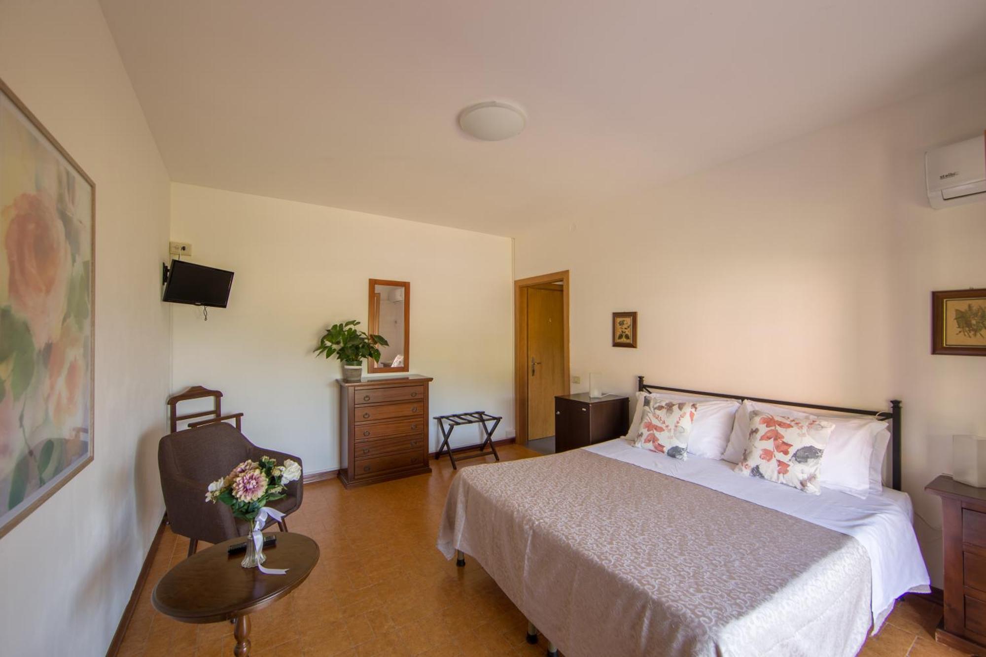 Hotel La Feluca Portoferraio Eksteriør bilde