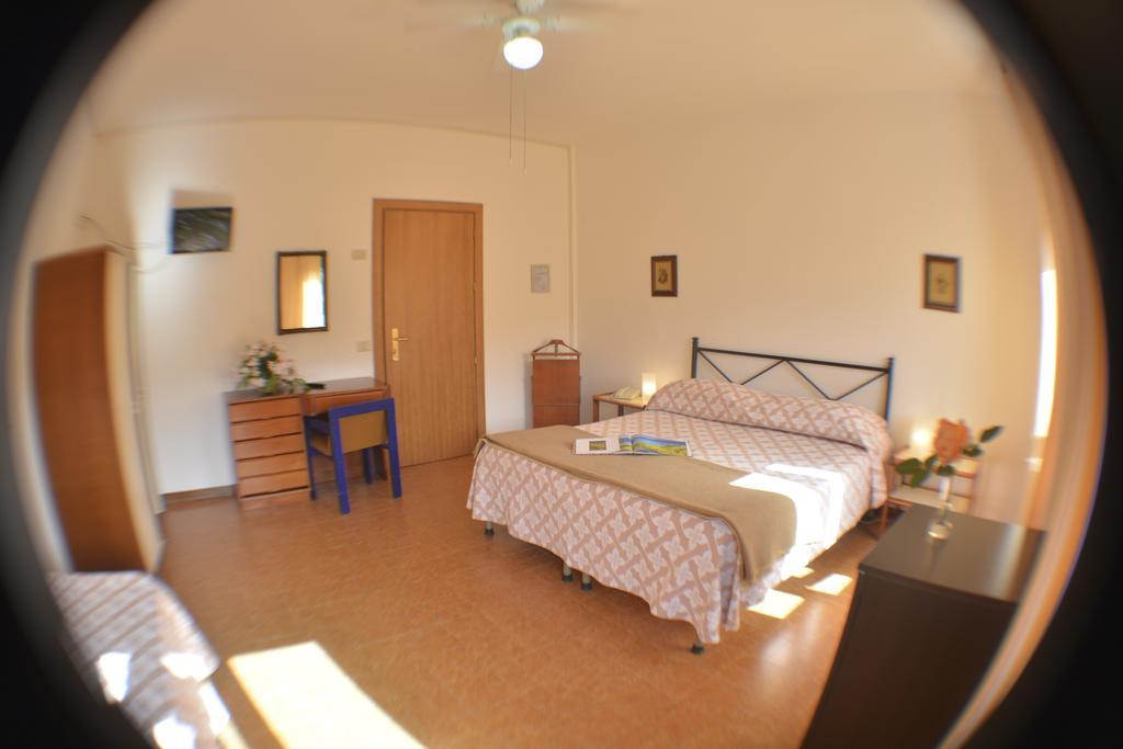 Hotel La Feluca Portoferraio Eksteriør bilde